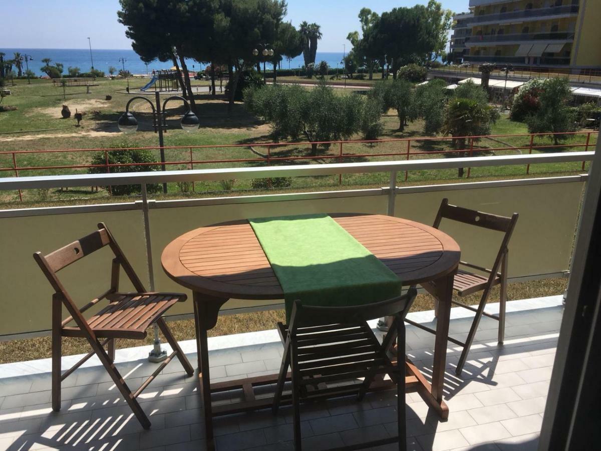Apartamento Mare 3 Ventimiglia Exterior foto
